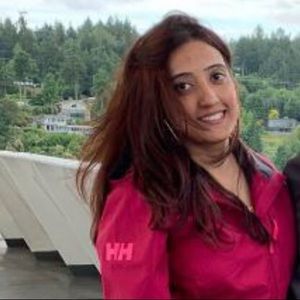 Meet your Posher, Deela